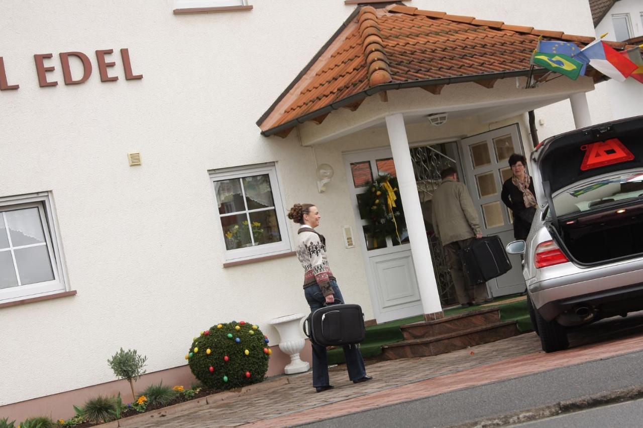 Hotel Edel Haibach  Exteriér fotografie